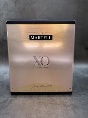 MARTELL EXTRA COGNAC 専用ボックス入り Martell - Extra Cognac Whisky Auction | Whisky Hammer