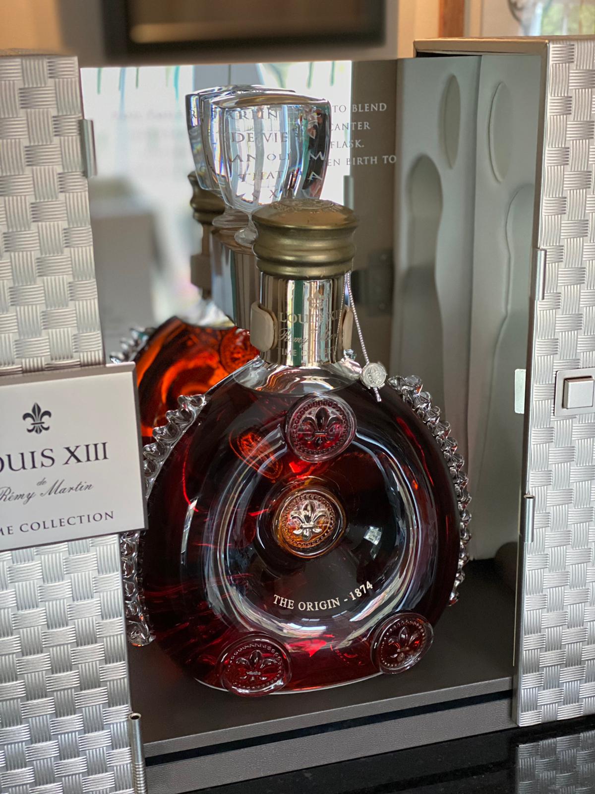 Review - Remy Martin, Louis XIII Cognac, 40% - AngelsPortion