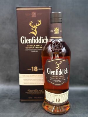 Glenfiddich 18 Year Old (Discontinued Presentation) | 70cl | RARE Small Batch Reserve